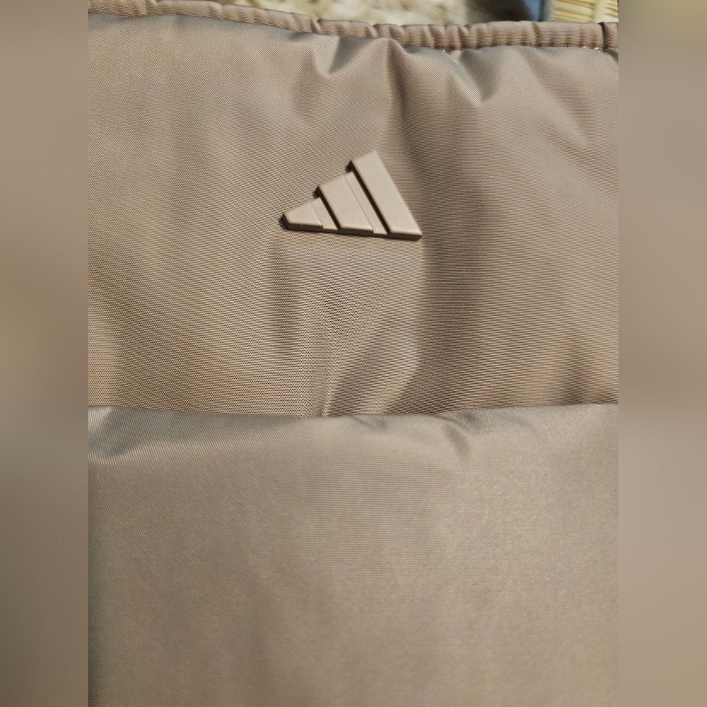 Adidas Quilted All Me 3 Tote Bag Chalky Brown - Picture 3 of 9